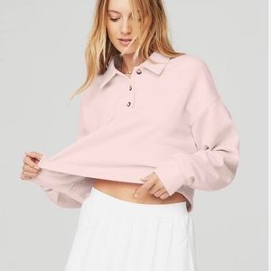 ALO YOGA Polo Henley in pink sugar